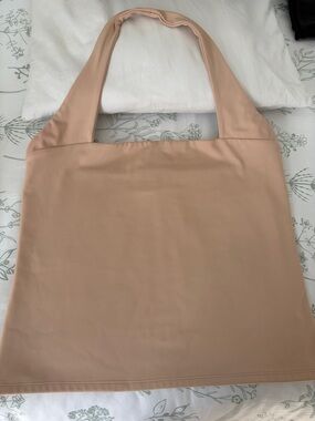 Express Nude Smooth Top